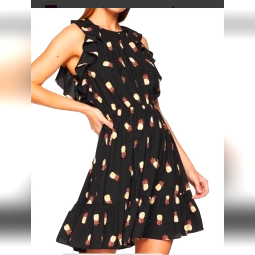 Kate Spade beautiful quality dress in size xs. Flowy and feels great on.